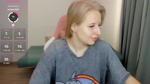 Jessy online show from March 2025 12:20:01 PM