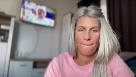 Jessye online show from October 2025 10:13:02 AM
