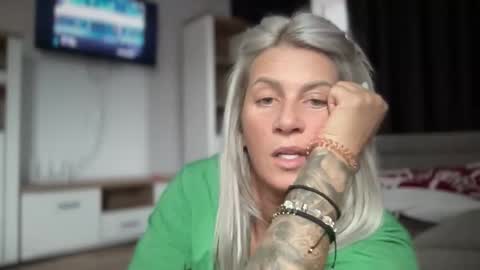Jessye online show from October 2025 09:29:02 AM