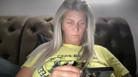 Jessye online show from October 2025 10:10:01 PM