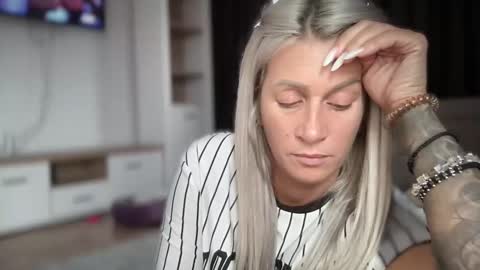 Jessye online show from October 2025 10:05:01 AM