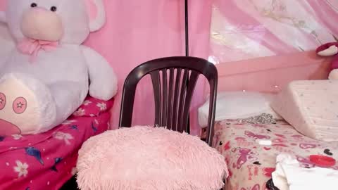 Jessy online show from October 2025 05:02:02 PM