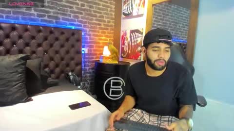 Snapshot of jesus77_ chatting on November 2025 02:38:01 PM --- Jesus --- online show from November 2025 02:38:01 PM