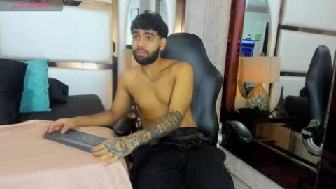 Snapshot of jesus77_ chatting on November 2025 03:02:01 PM --- Jesus --- online show from November 2025 03:02:01 PM