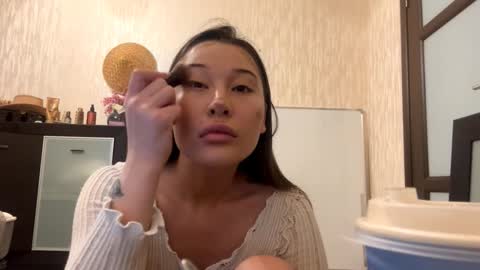 Lynn online show from October 2025 09:17:01 AM