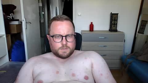 jeuneloup92 online show from May 2026 04:36:02 PM