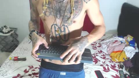 Snapshot of jeykob_23 chatting on February 2025 12:40:01 AM JEYKOB online show from February 2025 12:40:01 AM