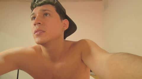Snapshot of jeyson_big chatting on July 2026 03:15:01 PM jeyson_big online show from July 2026 03:15:01 PM