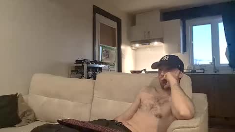 Snapshot of jf12334 chatting on November 2025 09:25:02 PM NedeledeN online show from November 2025 09:25:02 PM