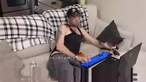 Snapshot of jf12334 chatting on December 2025 07:06:02 AM NedeledeN online show from December 2025 07:06:02 AM