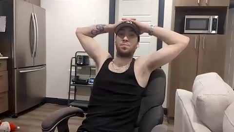 Snapshot of jf12334 chatting on December 2025 11:57:02 PM NedeledeN online show from December 2025 11:57:02 PM