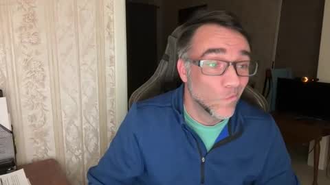 jglisson83 online show from December 2025 05:35:02 AM