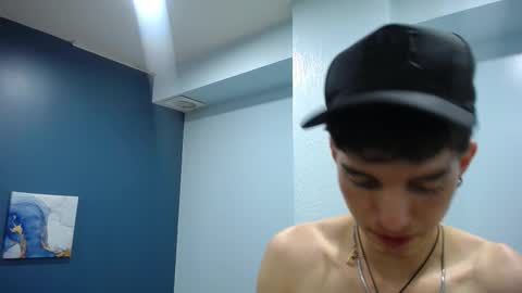 Jheampiero online show from November 2025 02:13:01 PM