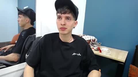 Jheampiero online show from November 2025 12:51:01 PM