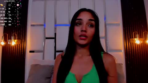 Jhoana  online show from January 2025 07:43:01 PM