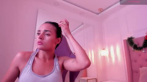 Jhoana  online show from December 2025 03:01:01 AM