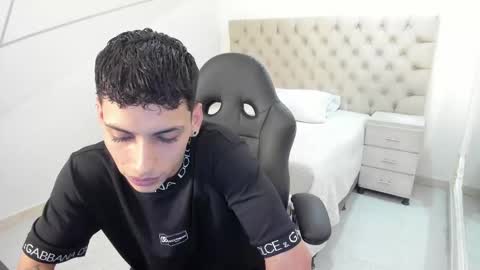 jhoanleandro online show from September 2025 05:09:02 AM