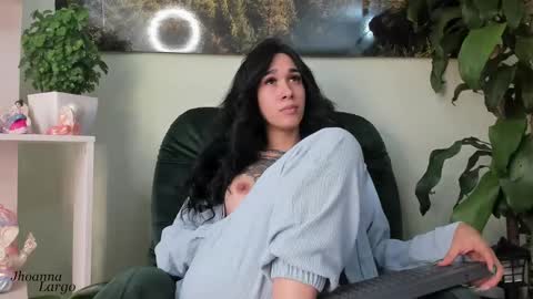 Snapshot of jhoanna_largo chatting on February 2025 06:58:01 PM Jhoanna Largo online show from February 2025 06:58:01 PM