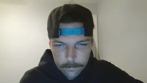 jholls online show from November 2025 02:22:01 AM