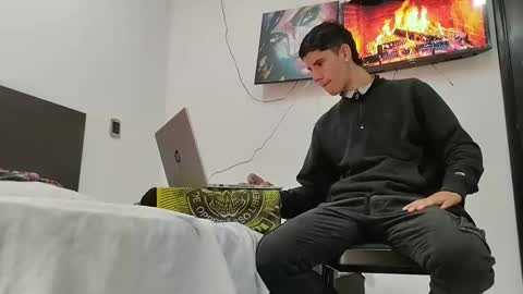 Snapshot of jhongrey2 chatting on January 2025 03:15:01 PM jhon online show from January 2025 03:15:01 PM