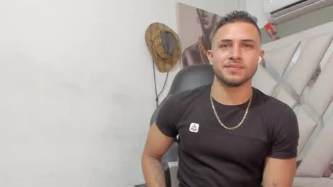 Snapshot of jhonny_flames7 chatting on January 2025 03:44:02 AM jhonny online show from January 2025 03:44:02 AM