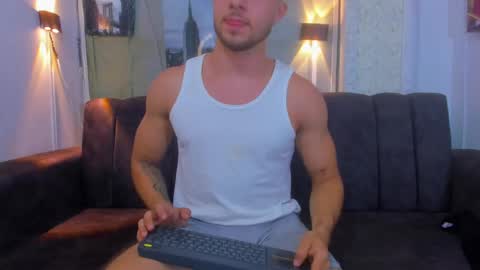 Snapshot of jhonny_flames7 chatting on February 2025 07:06:02 AM jhonny online show from February 2025 07:06:02 AM