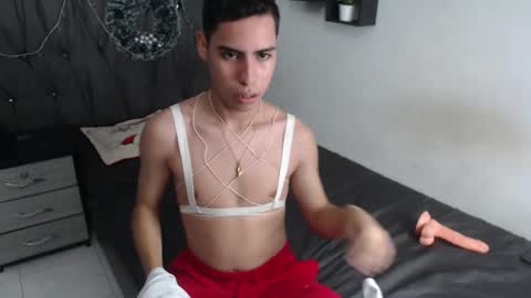 Snapshot of jhonny_latinboy chatting on January 2025 04:21:01 AM Jhonny online show from January 2025 04:21:01 AM