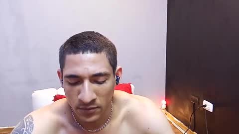 jhonny_thes28 online show from December 2025 09:47:02 AM