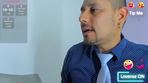 Snapshot of jhonyalzate chatting on December 2024 06:01:01 AM Jhony Alzate online show from December 2024 06:01:01 AM