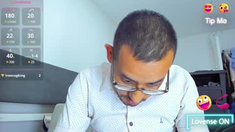 Snapshot of jhonyalzate chatting on January 2025 03:33:01 AM Jhony Alzate online show from January 2025 03:33:01 AM