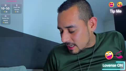 Snapshot of jhonyalzate chatting on February 2025 02:32:02 AM Jhony Alzate online show from February 2025 02:32:02 AM