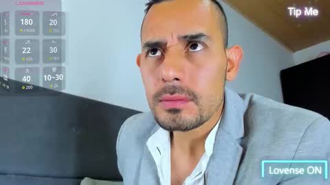 Snapshot of jhonyalzate chatting on October 2025 01:47:01 AM Jhony Alzate online show from October 2025 01:47:01 AM