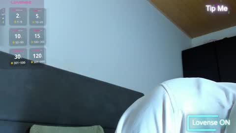 Snapshot of jhonyalzate chatting on October 2025 02:45:01 AM Jhony Alzate online show from October 2025 02:45:01 AM
