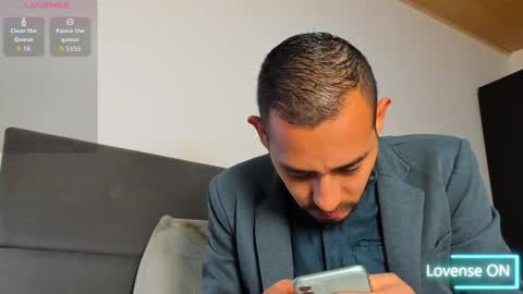 Snapshot of jhonyalzate chatting on March 2026 02:02:01 AM Jhony Alzate online show from March 2026 02:02:01 AM