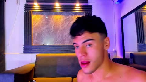 jhostin_1 online show from November 2025 08:51:01 PM