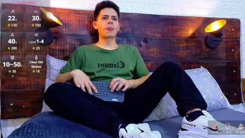 jhosuavega online show from December 2025 02:54:02 AM