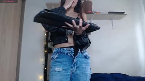 Emma online show from May 2026 07:08:02 PM