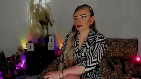 jianilnescoth online show from September 2025 06:57:02 AM