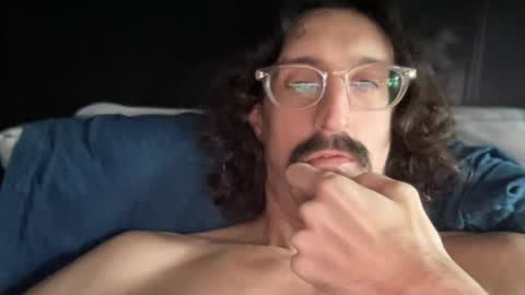 Snapshot of jiggz1986 chatting on April 2026 08:12:02 AM Jigz1986 online show from April 2026 08:12:02 AM