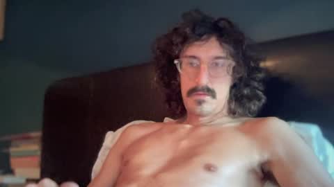 Snapshot of jiggz1986 chatting on April 2026 06:02:02 AM Jigz1986 online show from April 2026 06:02:02 AM