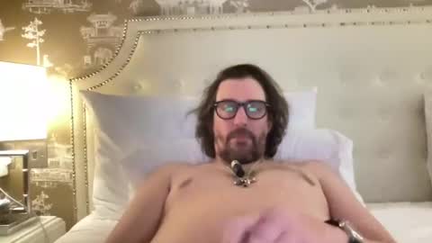 Snapshot of jimboo400 chatting on February 2025 11:44:01 PM jimboo400 online show from February 2025 11:44:01 PM