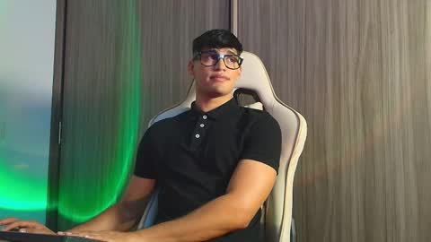 Jimmy Leeh online show from November 2025 05:11:01 AM