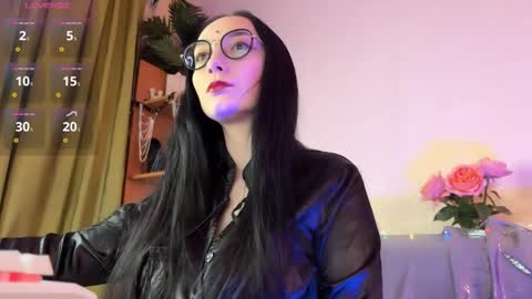 Snapshot of jinhee_noir chatting on December 2025 10:42:01 AM Jinhee Noir online show from December 2025 10:42:01 AM