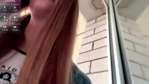 Jinny online show from November 2025 07:40:01 AM