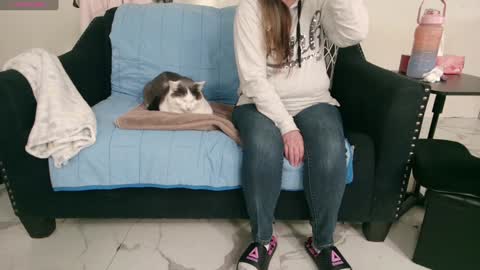 Nicole  Allen online show from January 2025 12:22:02 AM