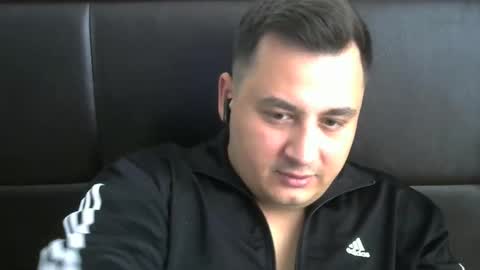 jnsnw online show from October 2025 11:52:02 AM