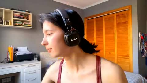 joanaphippin online show from April 2026 07:44:01 AM
