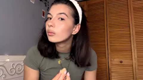 joanaphippin online show from June 2026 06:11:01 AM