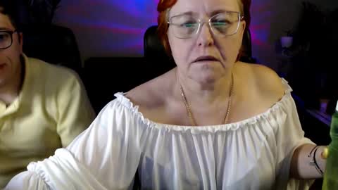 Joanna and Greg online show from November 2025 01:14:02 PM