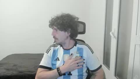 Snapshot of joaquin420_hot chatting on February 2026 05:37:01 AM joaquin420_hot online show from February 2026 05:37:01 AM